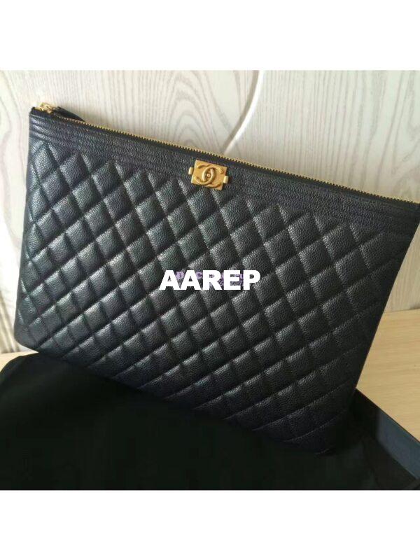 Replica Chanel Le Boy O Case