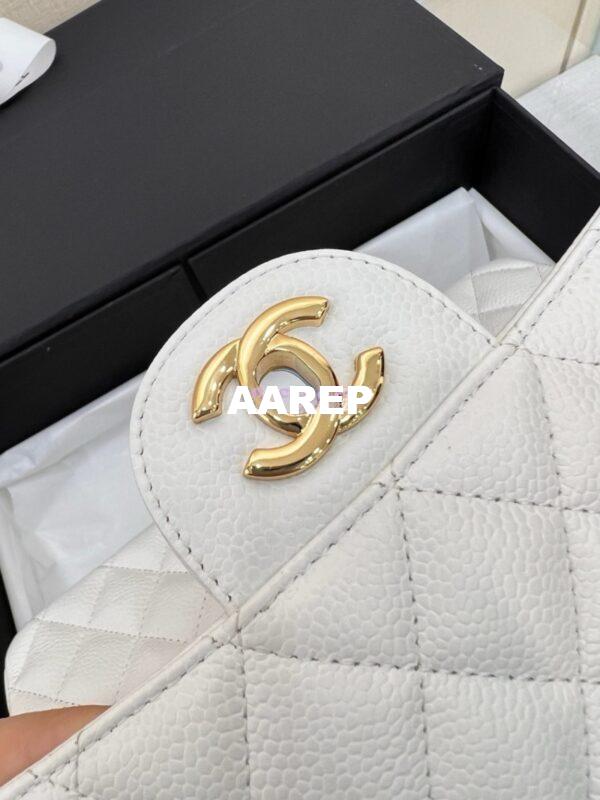 Replica Chanel Classic Flap Caviar in White Bag 22