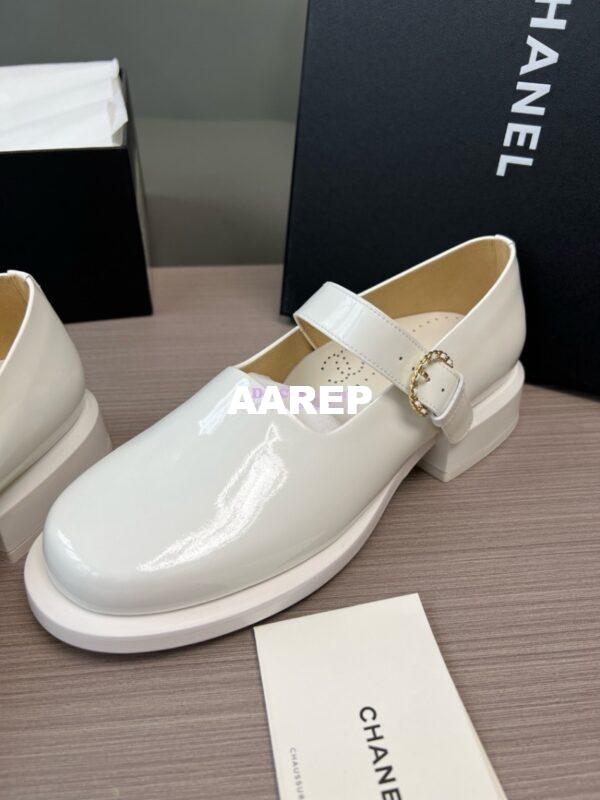Replica Chanel 23B Luxe Mary Jane Ballet Shoes in Patent Leather G45146 White 4