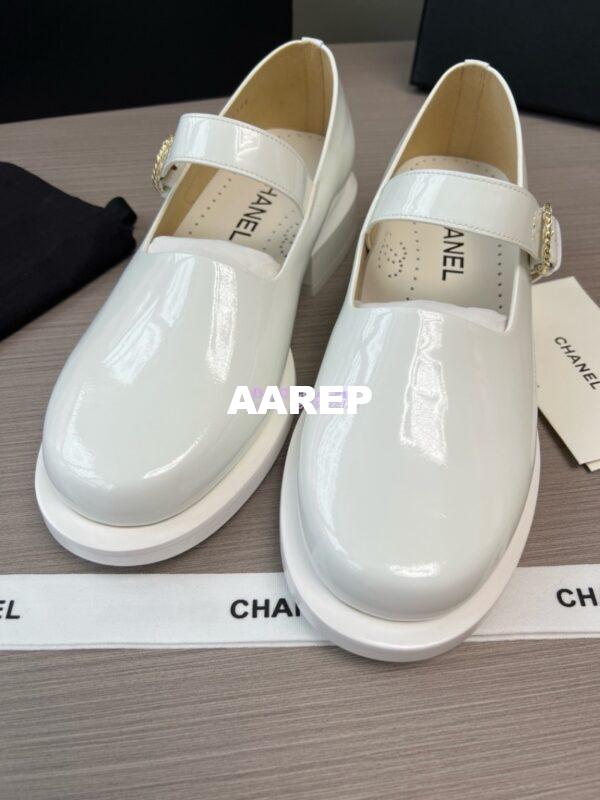 Replica Chanel 23B Luxe Mary Jane Ballet Shoes in Patent Leather G45146 White 6