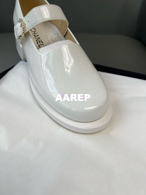 Replica Chanel 23B Luxe Mary Jane Ballet Shoes in Patent Leather G45146 White 8
