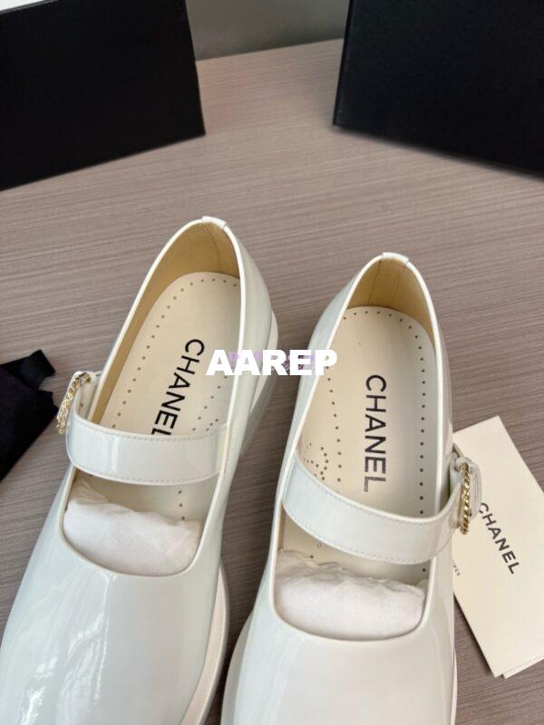 Replica Chanel 23B Luxe Mary Jane Ballet Shoes in Patent Leather G45146 White 15