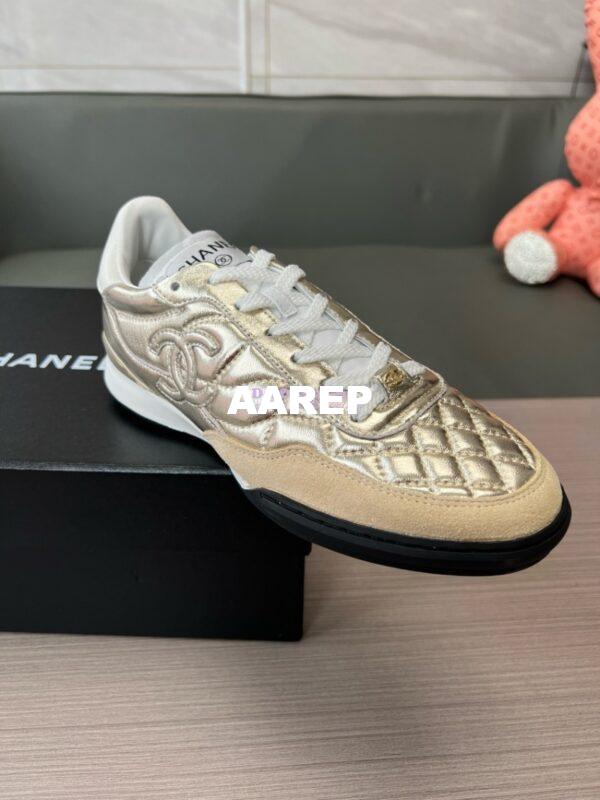 Replica Chanel 24P Sneakers Calfskin & Suede Calfskin G40178 Metallic Gold