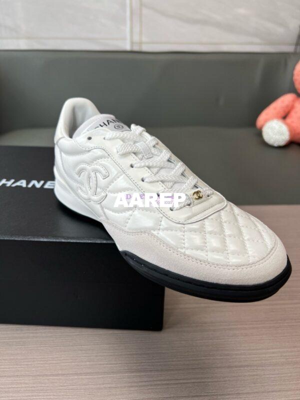 Replica Chanel 24P Sneakers Calfskin & Suede Calfskin G40178 White