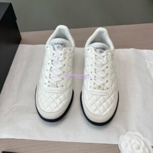 Replica Chanel 24P Sneakers Calfskin & Suede Calfskin G40178 White 2