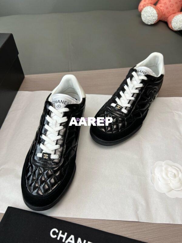 Replica Chanel 24P Sneakers Calfskin & Suede Calfskin G40178 Black 9