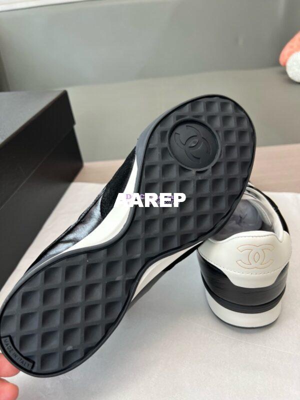 Replica Chanel 24P Sneakers Calfskin & Suede Calfskin G40178 Black 14