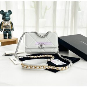 Replica Chanel 19 Wallet On Chain WOC AP0957 White Silver hardware