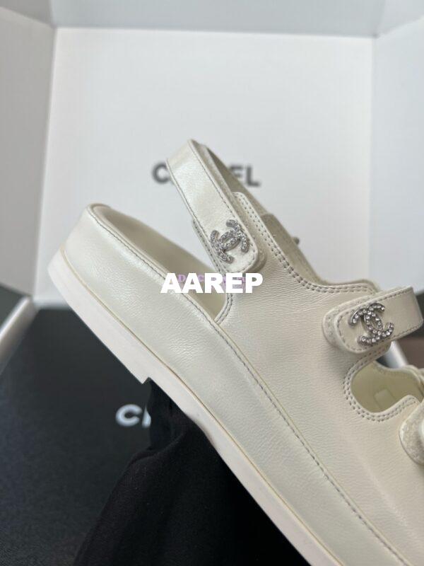 Replica Chanel Luxe 24SS Imported Shiny Lambskin Sandals G45628 White 16