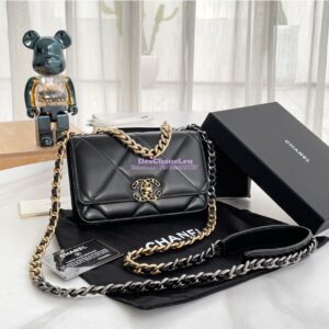 Replica Chanel 19 Wallet On Chain WOC AP0957 Black Gold hardware