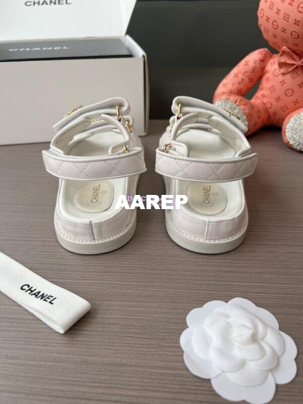 Replica Chanel Luxe CC Caviar Sandals G35927 White 9