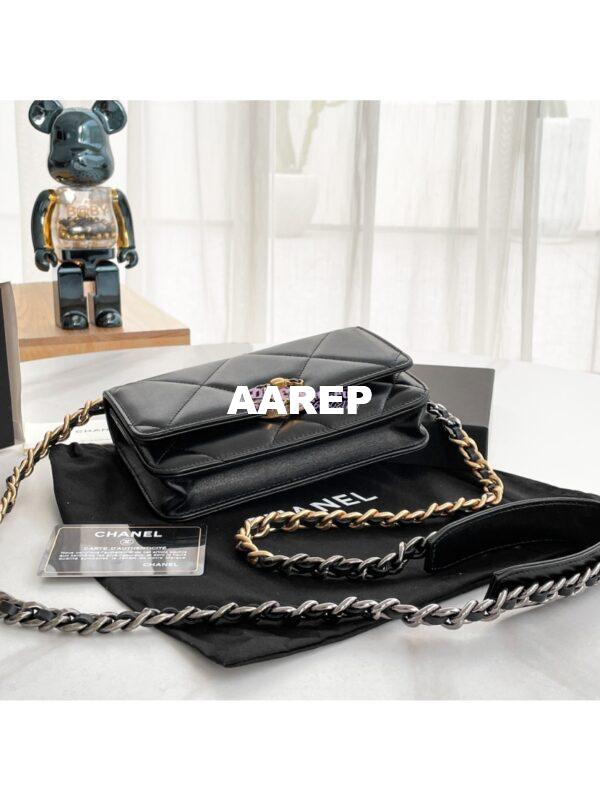 Replica Chanel 19 Wallet On Chain WOC AP0957 Black Gold hardware 7