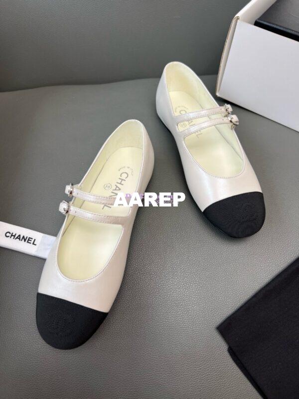Replica Chanel High-End 24SS Mary Janes Lambskin & Grosgrain G45697 White 9