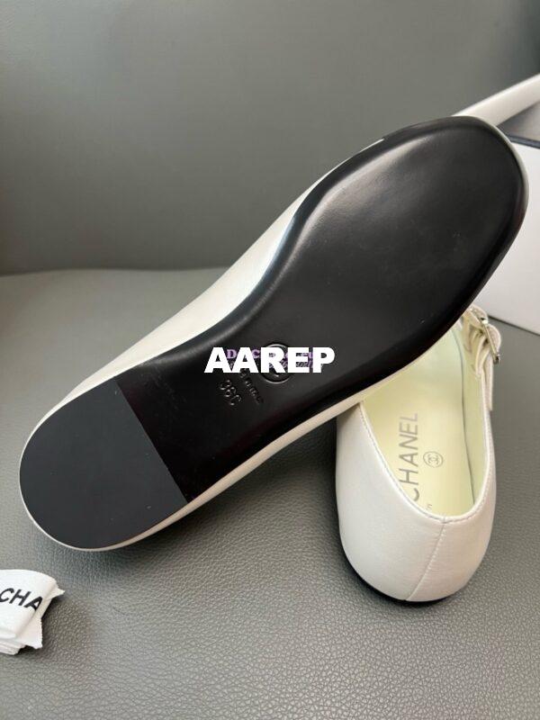 Replica Chanel High-End 24SS Mary Janes Lambskin & Grosgrain G45697 White 20