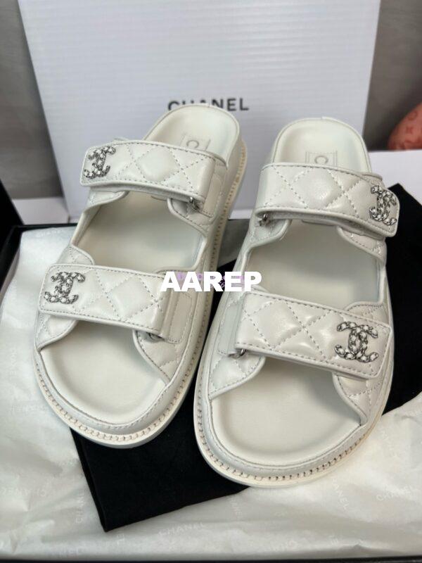 Replica Chanel High-End 24SS Leather Flats Lambskin Sandals G45507 White 12