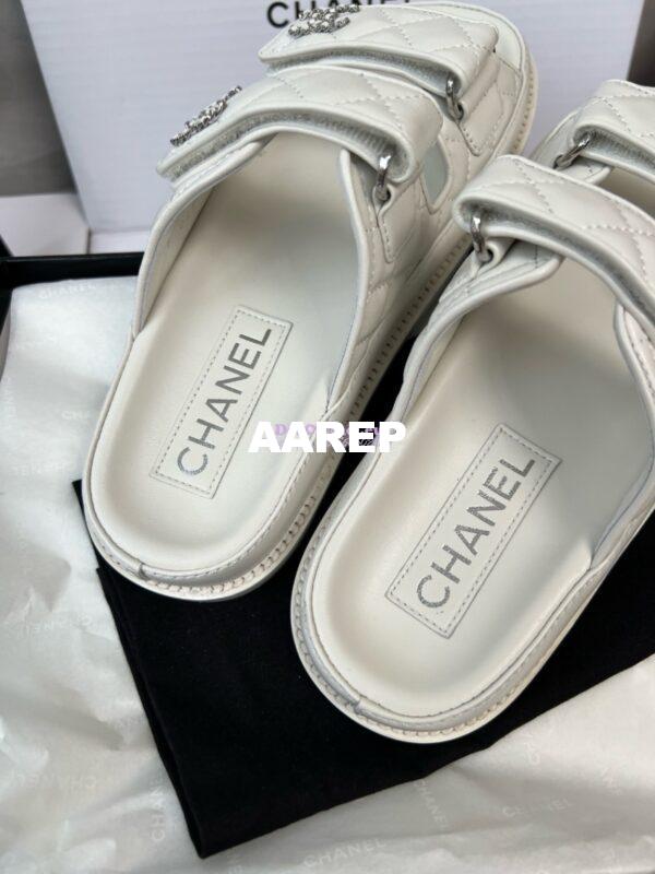 Replica Chanel High-End 24SS Leather Flats Lambskin Sandals G45507 White 19