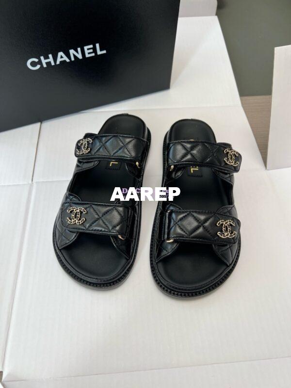 Replica Chanel High-End 24SS Leather Flats Lambskin Sandals G45507 Black 4