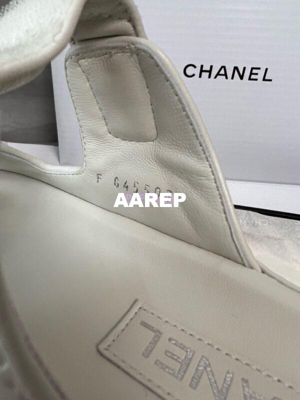 Replica Chanel High-End 24SS Leather Flats Lambskin Sandals G45507 White 21