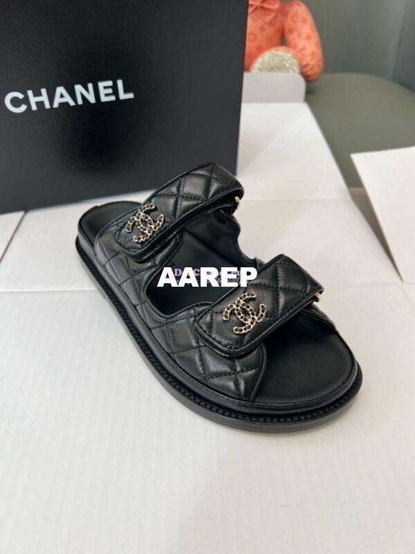 Replica Chanel High-End 24SS Leather Flats Lambskin Sandals G45507 Black 5