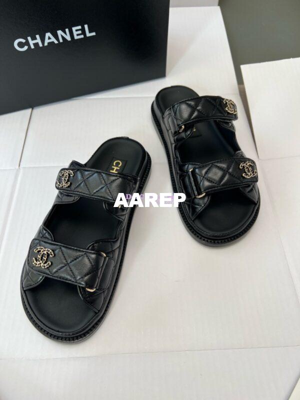Replica Chanel High-End 24SS Leather Flats Lambskin Sandals G45507 Black 6