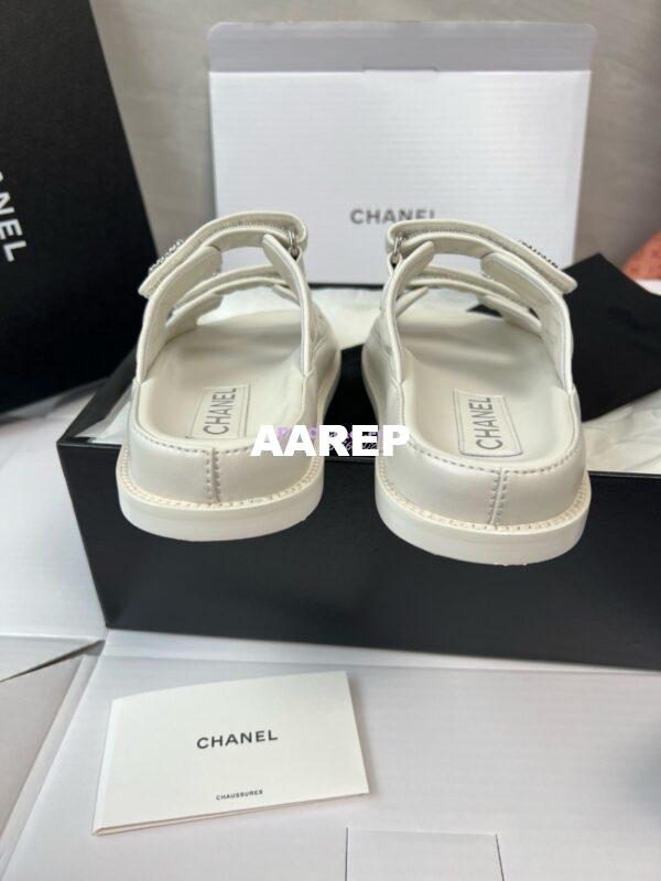 Replica Chanel High-End 24SS Leather Flats Lambskin Sandals G45507 White 23