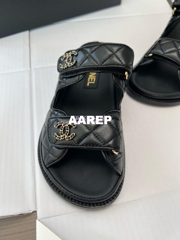 Replica Chanel High-End 24SS Leather Flats Lambskin Sandals G45507 Black 10