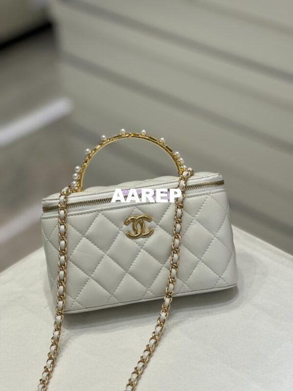 Replica Chanel Lambskin Clutch With Chain with Imitation Pearls & Enamel AP3515 White 4