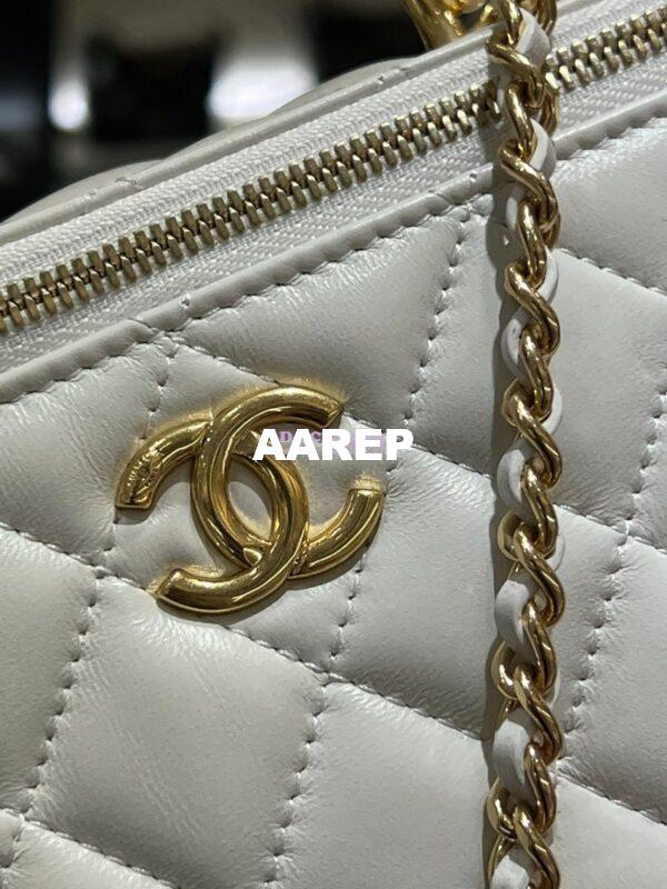 Replica Chanel Lambskin Clutch With Chain with Imitation Pearls & Enamel AP3515 White 11