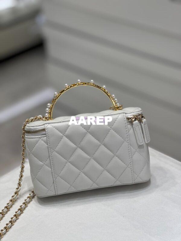 Replica Chanel Lambskin Clutch With Chain with Imitation Pearls & Enamel AP3515 White 17