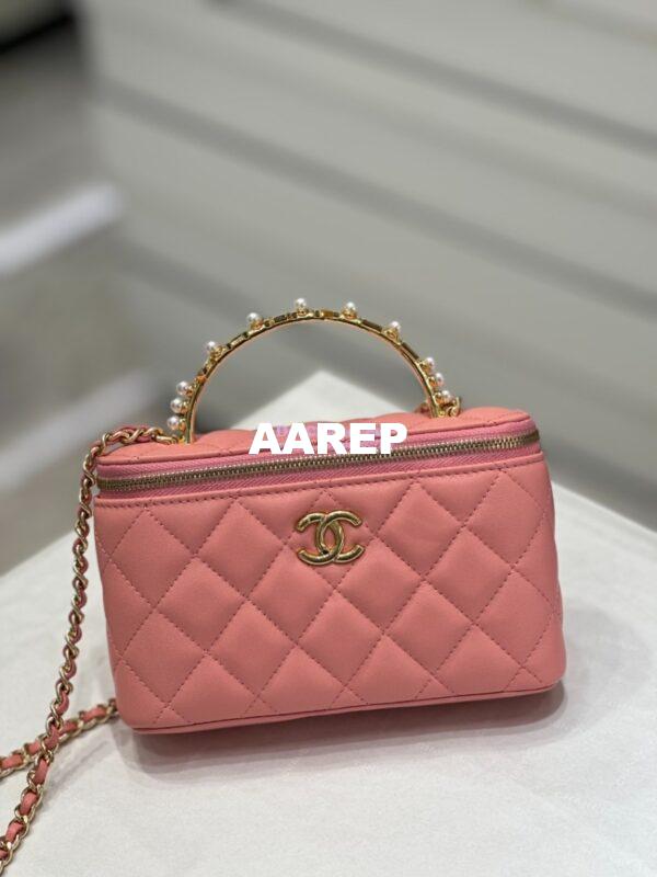 Replica Chanel Lambskin Clutch With Chain with Imitation Pearls & Enamel AP3515 Pink 3