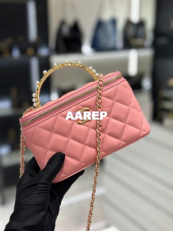 Replica Chanel Lambskin Clutch With Chain with Imitation Pearls & Enamel AP3515 Pink 5
