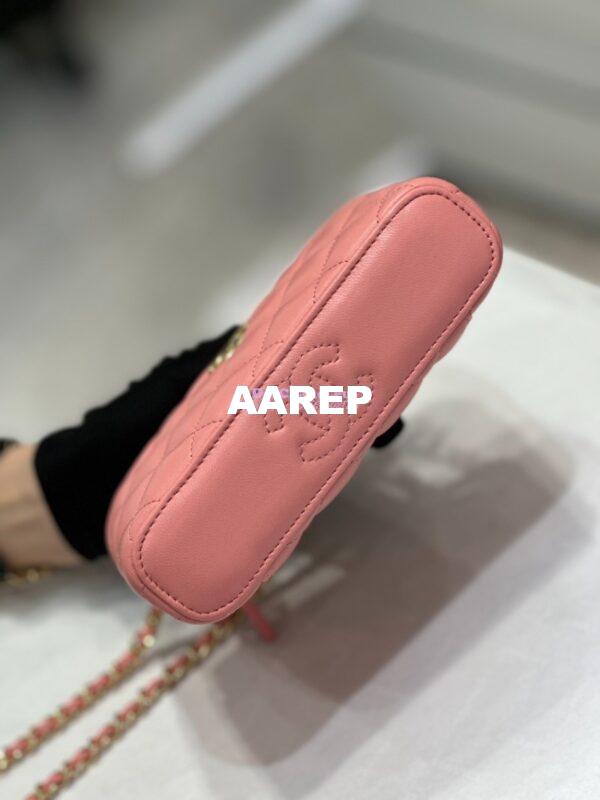 Replica Chanel Lambskin Clutch With Chain with Imitation Pearls & Enamel AP3515 Pink 8