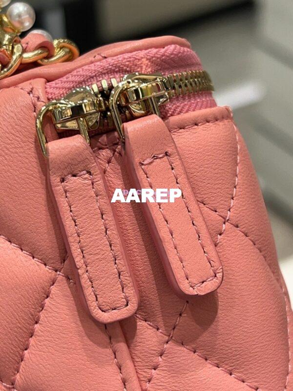Replica Chanel Lambskin Clutch With Chain with Imitation Pearls & Enamel AP3515 Pink 13