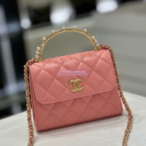 Replica Chanel Lambskin Clutch With Chain with Imitation Pearls & Enamel AP3513 Pink