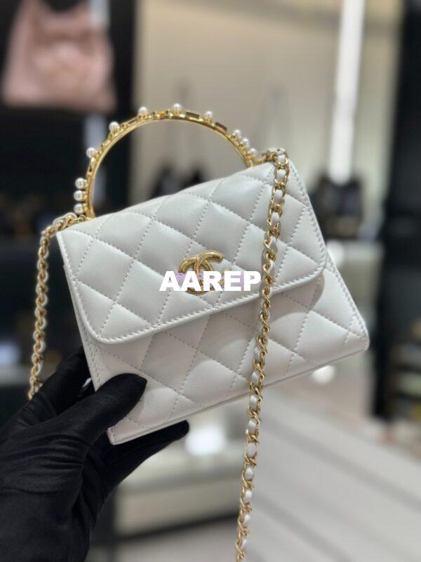 Replica Chanel Lambskin Clutch With Chain with Imitation Pearls & Enamel AP3513 White 4
