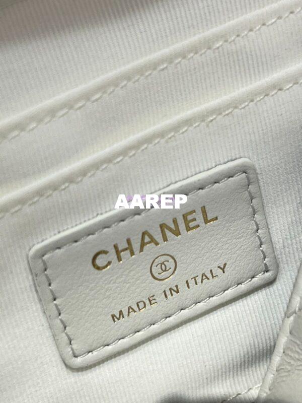 Replica Chanel Lambskin Clutch With Chain with Imitation Pearls & Enamel AP3513 White 12