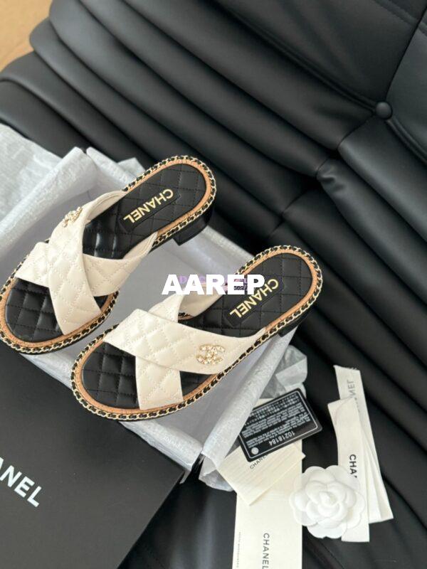 Replica Chanel 24SS Quilted Lambskin Mules Woven Chain CC Sandals G45672 15mm 45mm White 5