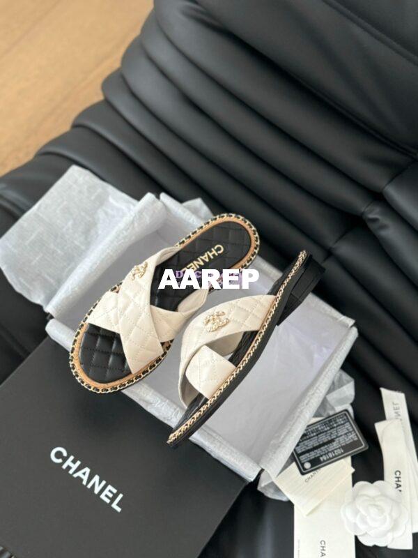 Replica Chanel 24SS Quilted Lambskin Mules Woven Chain CC Sandals G45672 15mm 45mm White 10