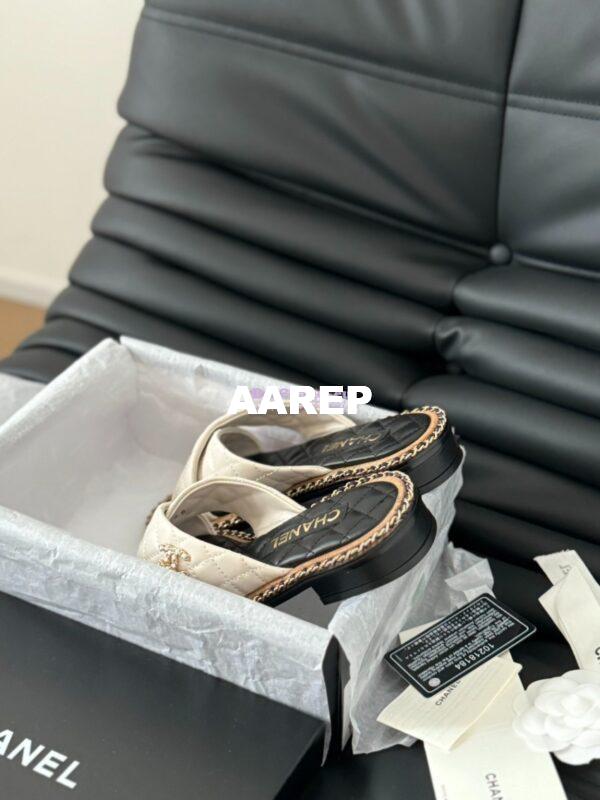 Replica Chanel 24SS Quilted Lambskin Mules Woven Chain CC Sandals G45672 15mm 45mm White 13