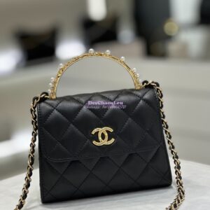 Replica Chanel Lambskin Clutch With Chain with Imitation Pearls & Enamel AP3513 Black
