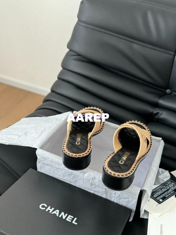 Replica Chanel 24SS Quilted Lambskin Mules Woven Chain CC Sandals G45672 15mm 45mm Beige 6
