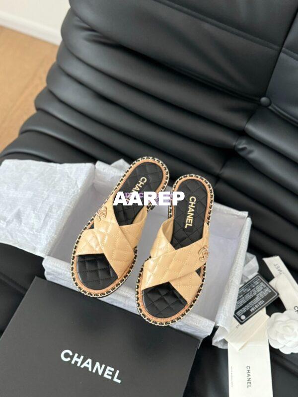Replica Chanel 24SS Quilted Lambskin Mules Woven Chain CC Sandals G45672 15mm 45mm Beige 9