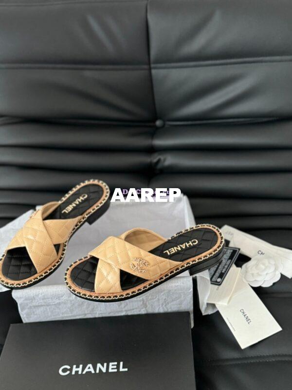 Replica Chanel 24SS Quilted Lambskin Mules Woven Chain CC Sandals G45672 15mm 45mm Beige 12