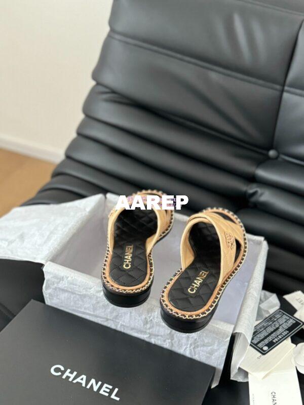 Replica Chanel 24SS Quilted Lambskin Mules Woven Chain CC Sandals G45672 15mm 45mm Beige 13