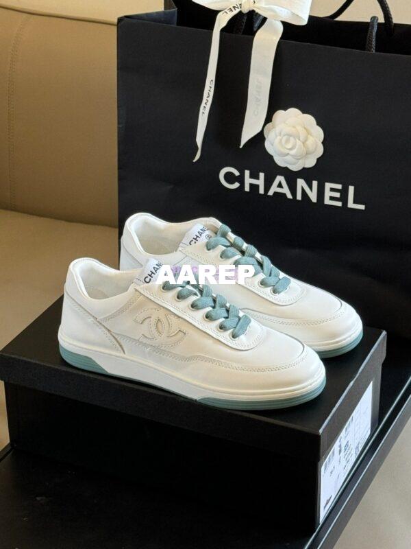 Replica Chanel 24P Calfskin Sneakers G39978 18