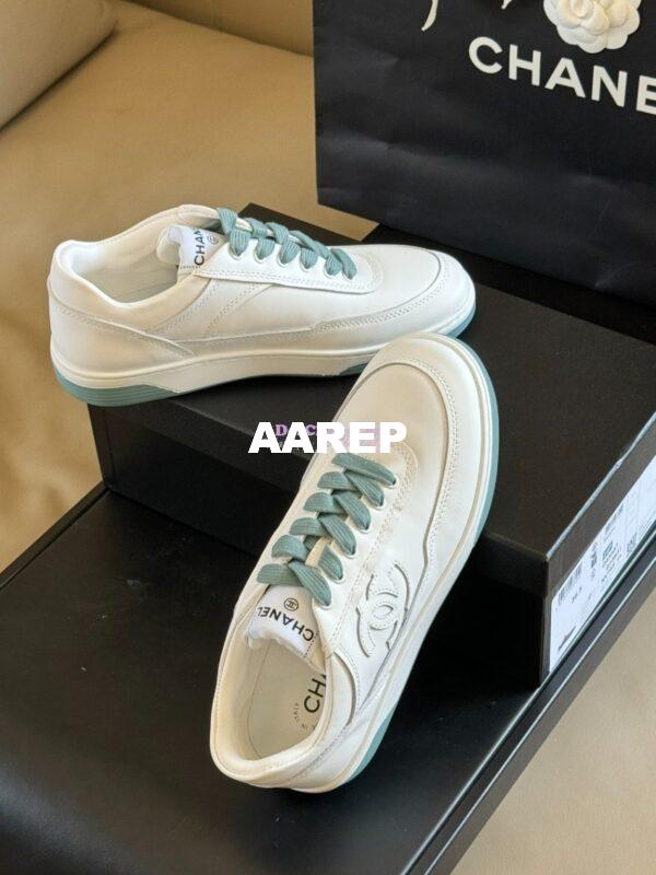Replica Chanel 24P Calfskin Sneakers G39978 19
