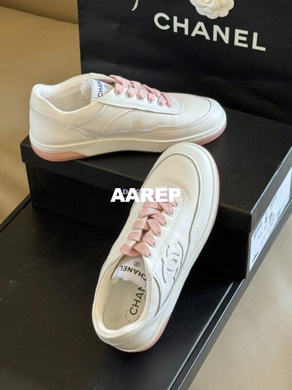 Replica Chanel 24P Calfskin Sneakers G39978 30