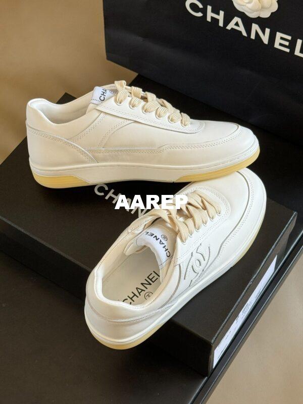 Replica Chanel 24P Calfskin Sneakers G39978 34
