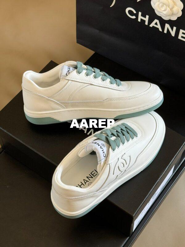 Replica Chanel 24P Calfskin Sneakers G39978 36