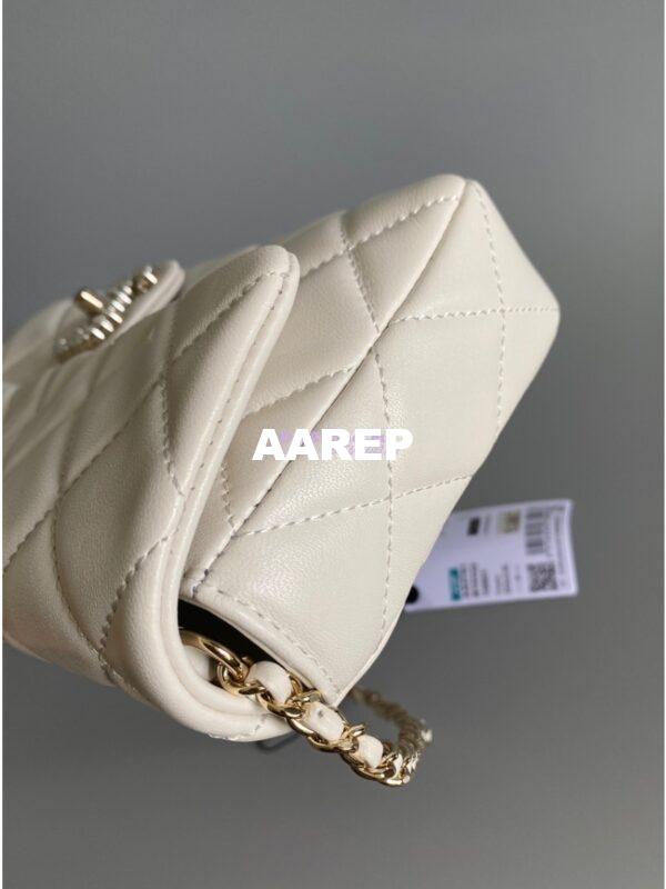Replica Chanel 23P Lambskin Clutch with Chain AS3791 white (Limited Edition) 4